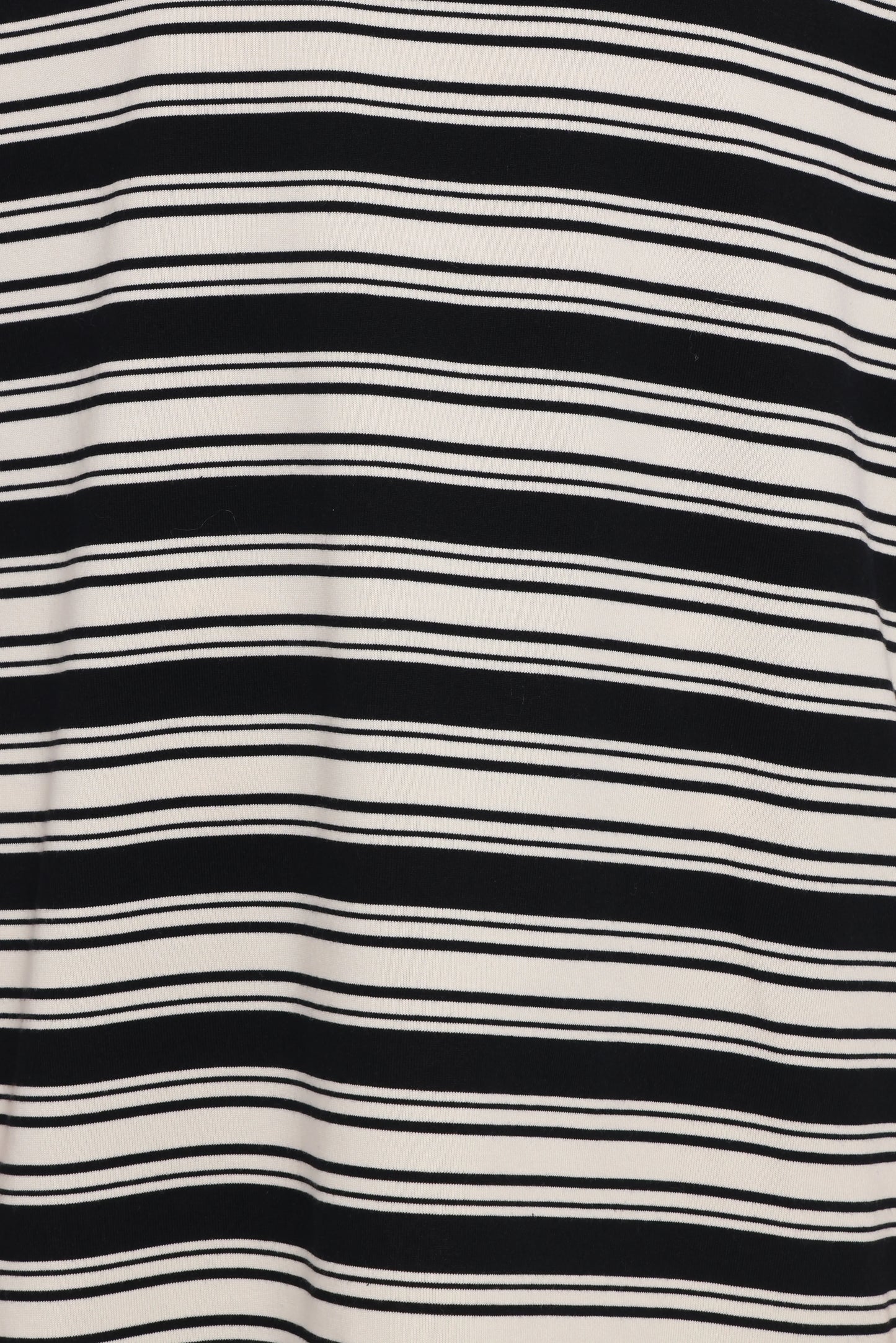 Zestora Tee Black Ivory Stripe