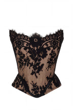 Beige corset with Chantilly lace