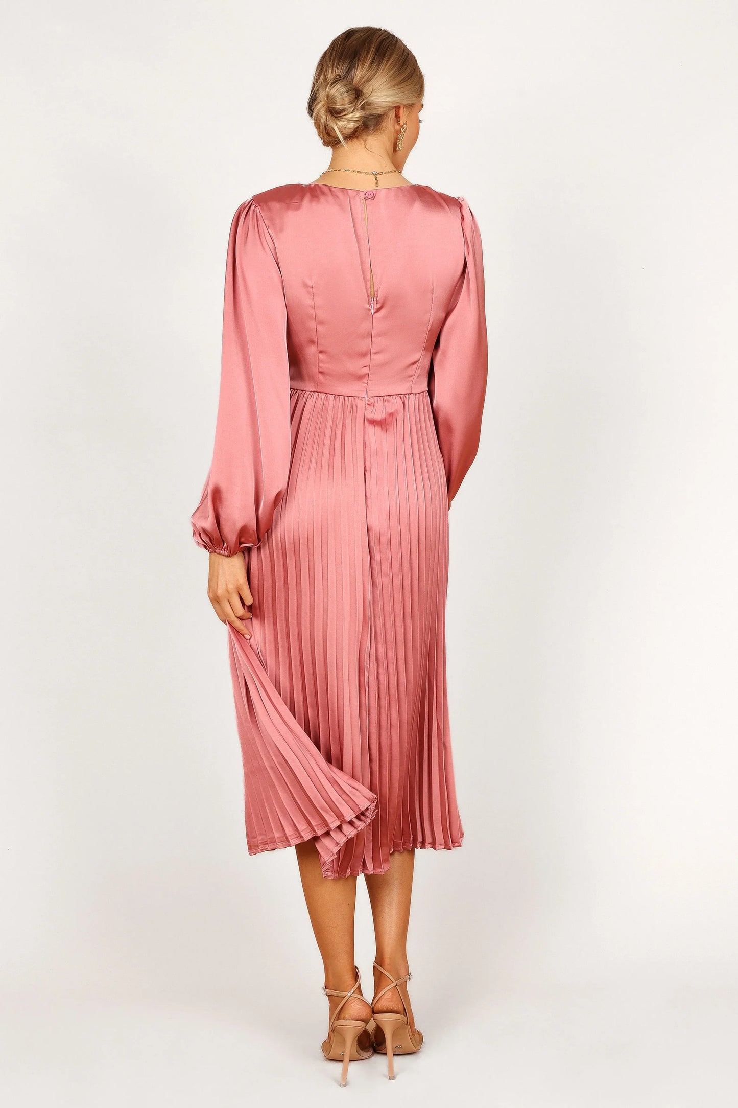Noelle Twist Front Pleated Midi Dress Blush