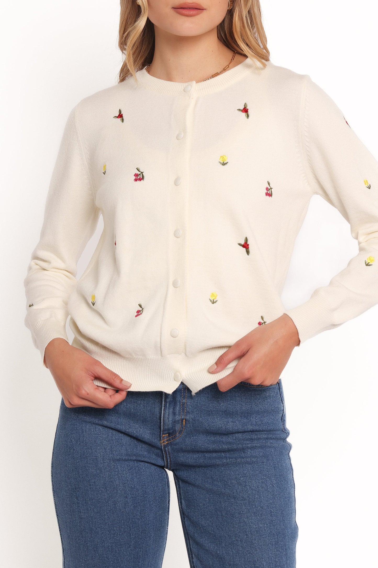 Millen Flower Embroidery Cardigan Cream