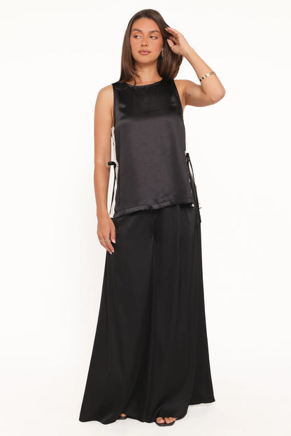 Coleman Side Slit Top Black
