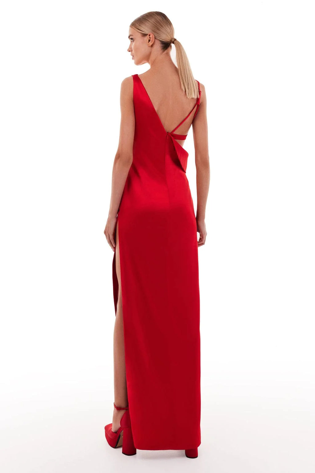 Femme fatal red maxi dress