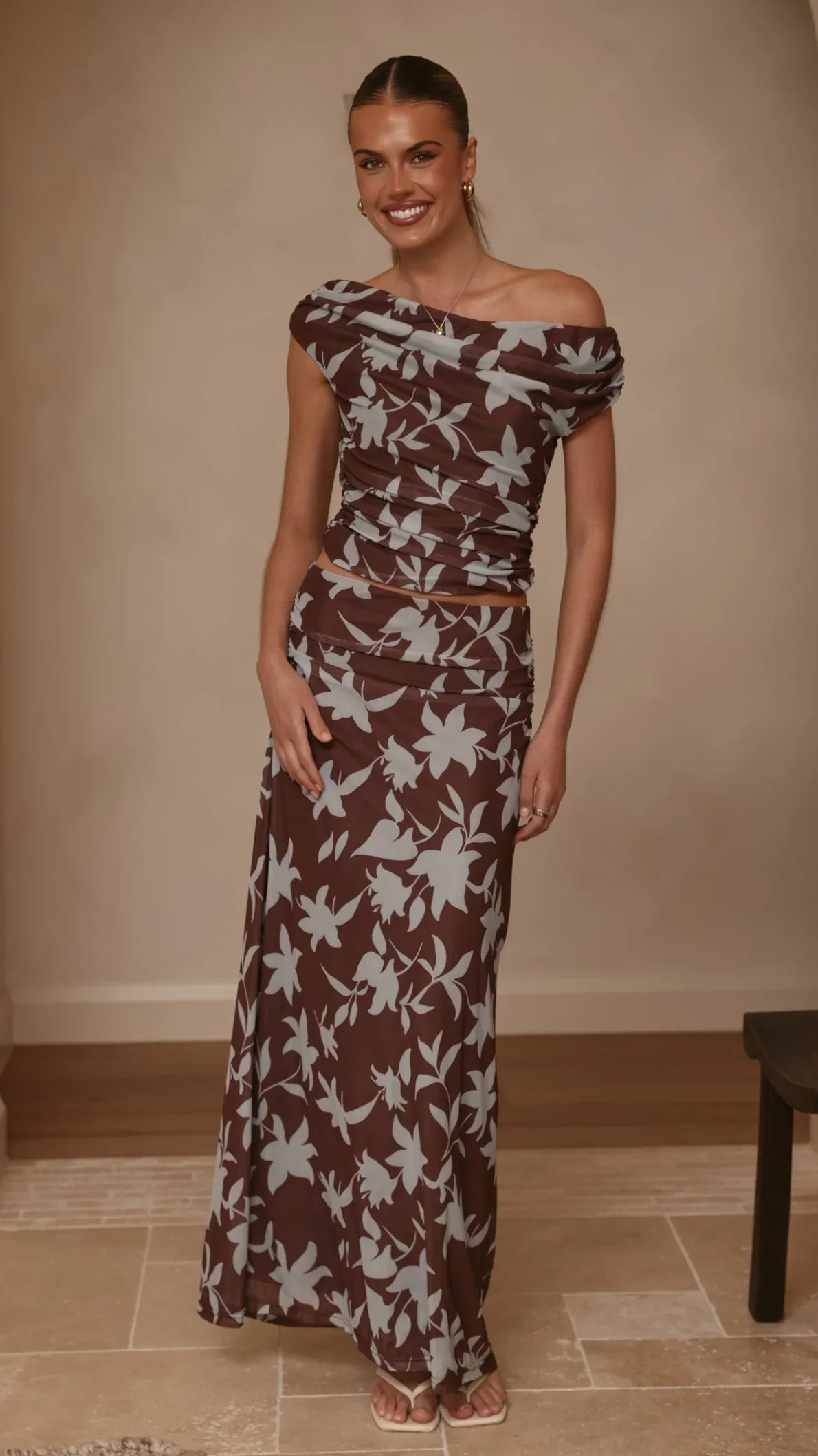 Ellita Off Shoulder Top Chocolate Blue Print
