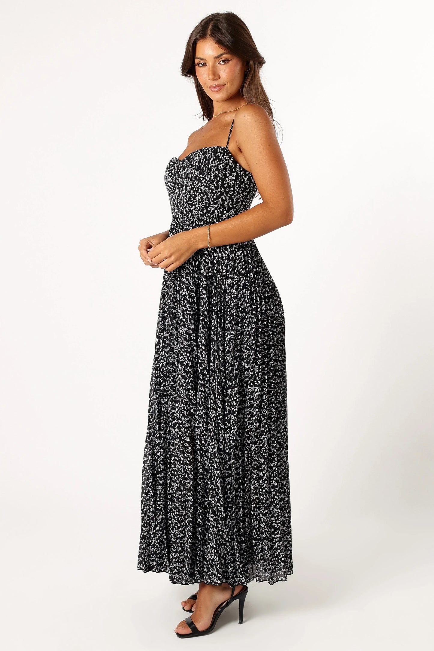 Achanti Pleated Maxi Dress Black Floral