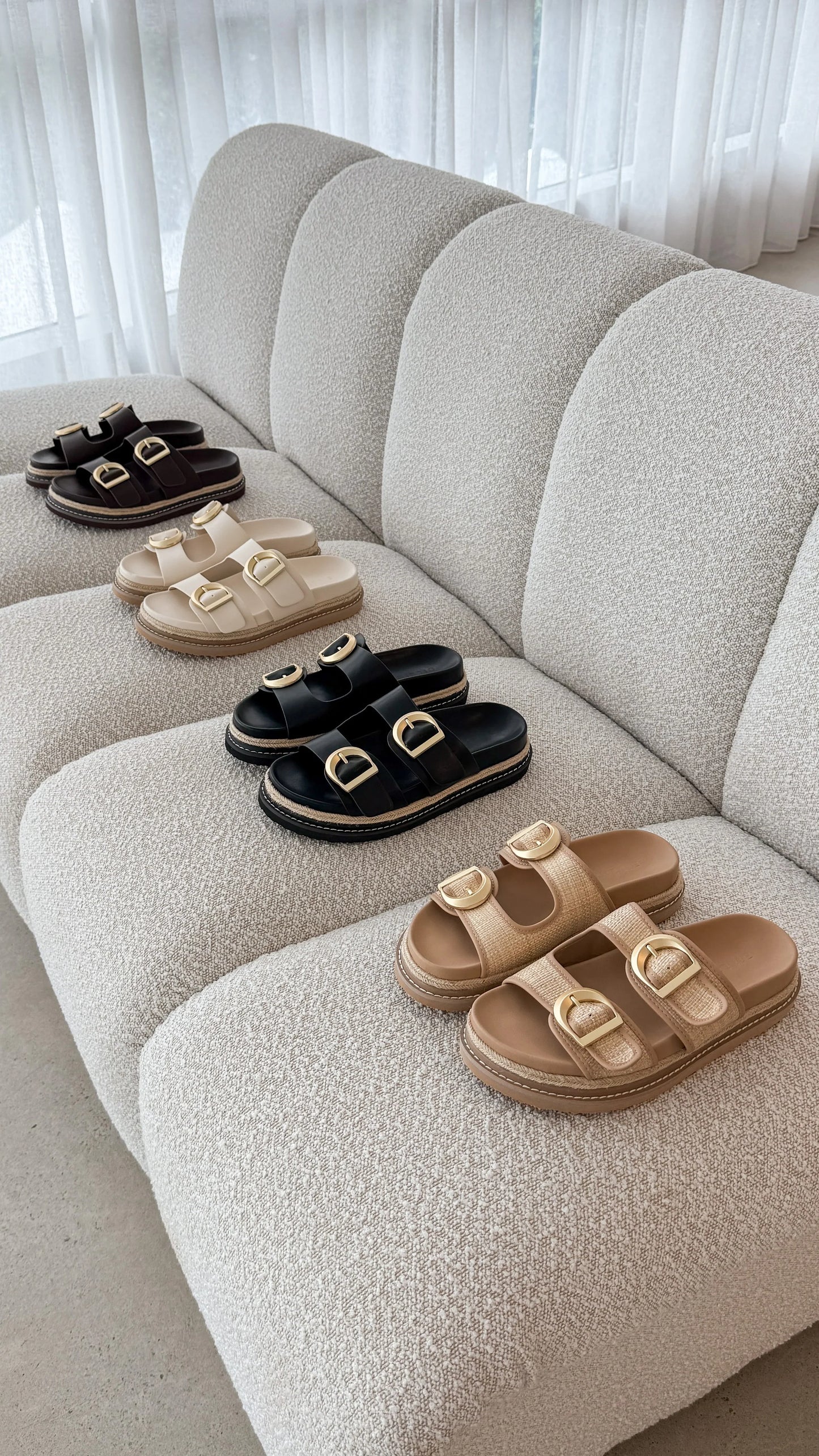 Anora Slide Chocolate