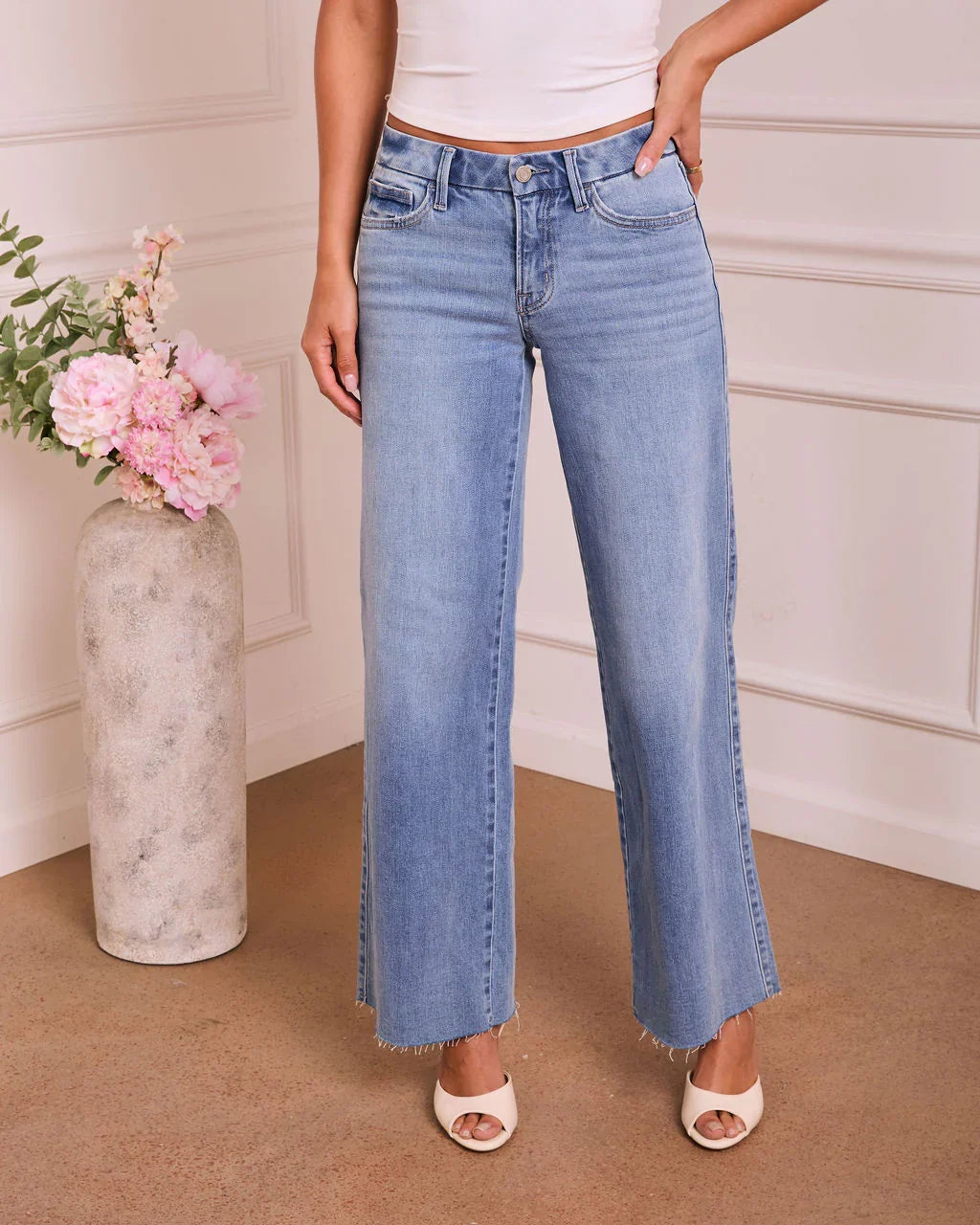 Feldah Stretch Mid Rise Wide Leg Jeans