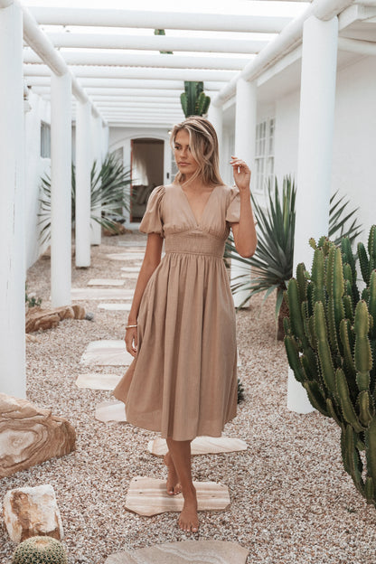 Ronnie Short Sleeve Midi Dress Tan
