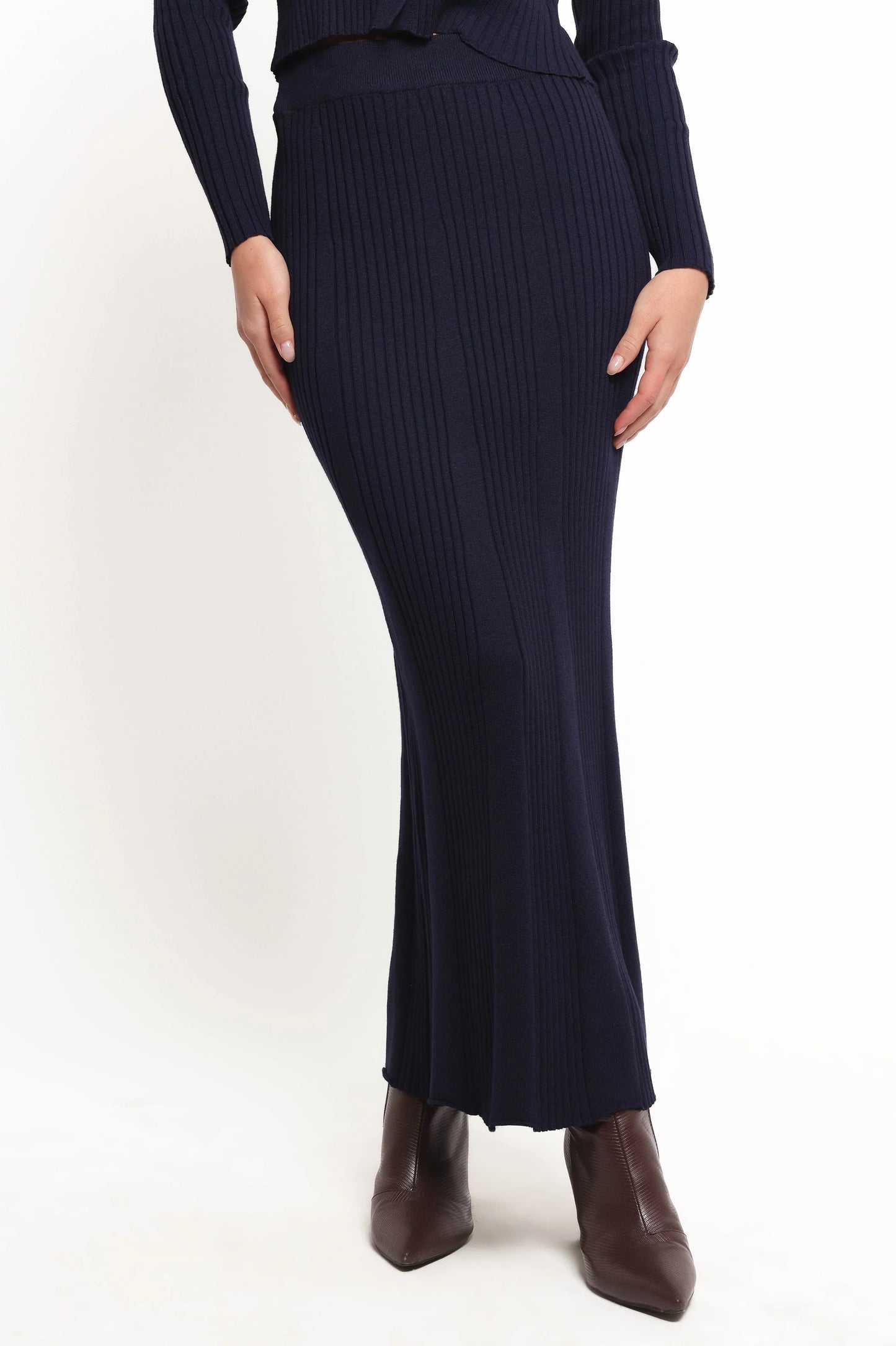 Neya Knit Skirt Set Navy