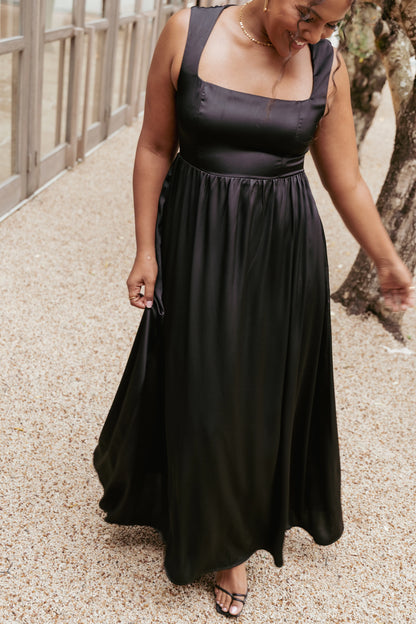Elania Maxi Dress Black