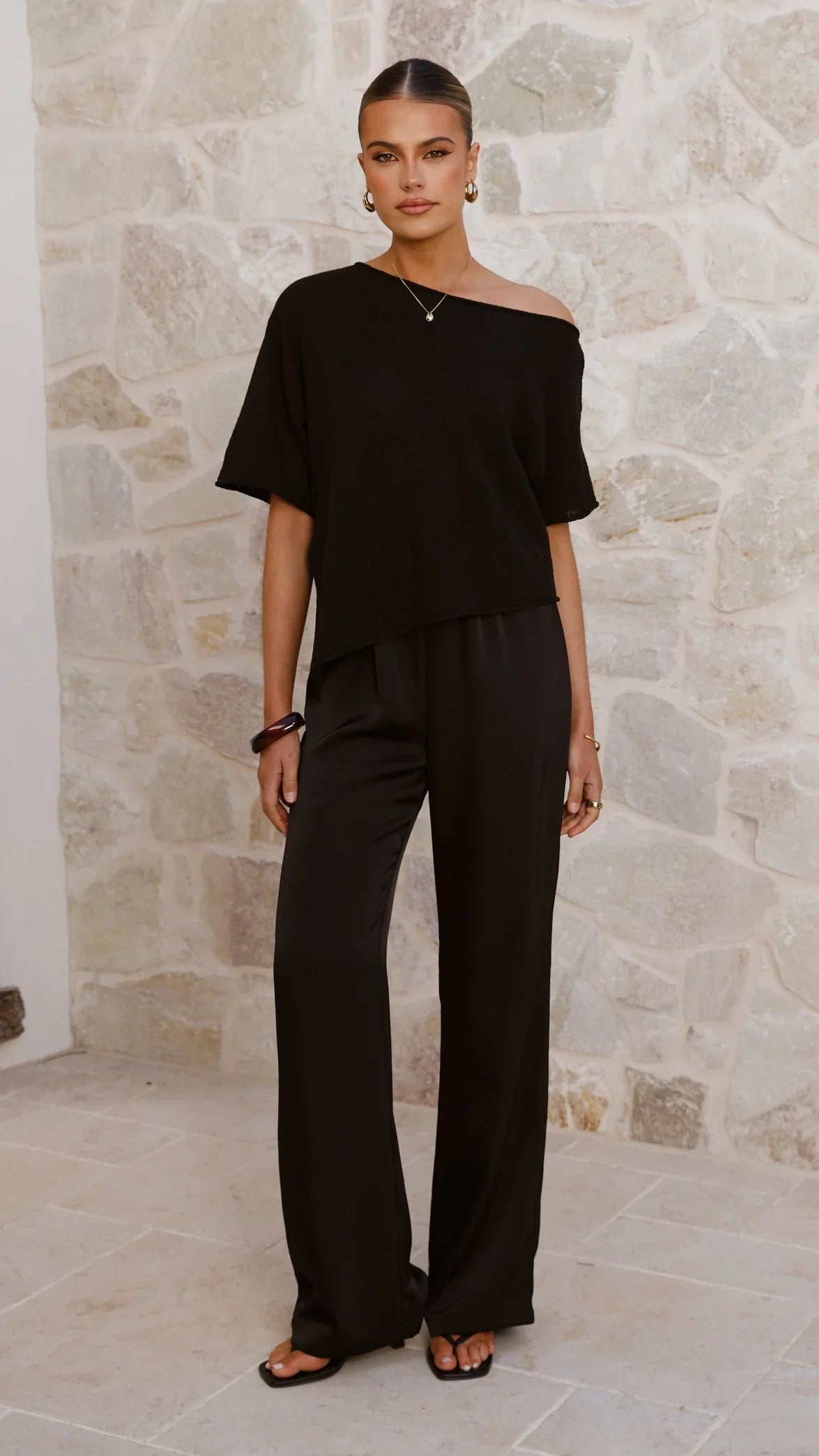 Blair Off Shoulder Tee Black
