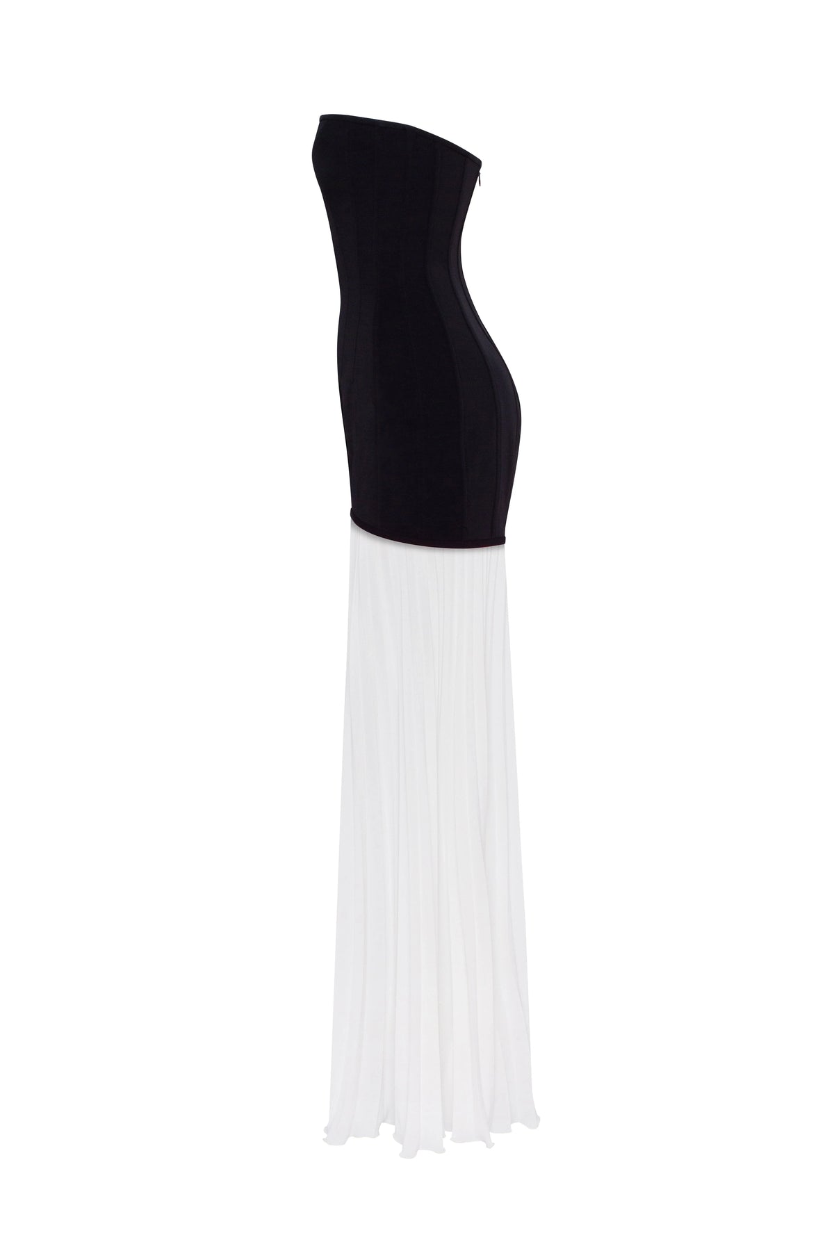 BlackWhite dress with a pleated skirt Parisienne