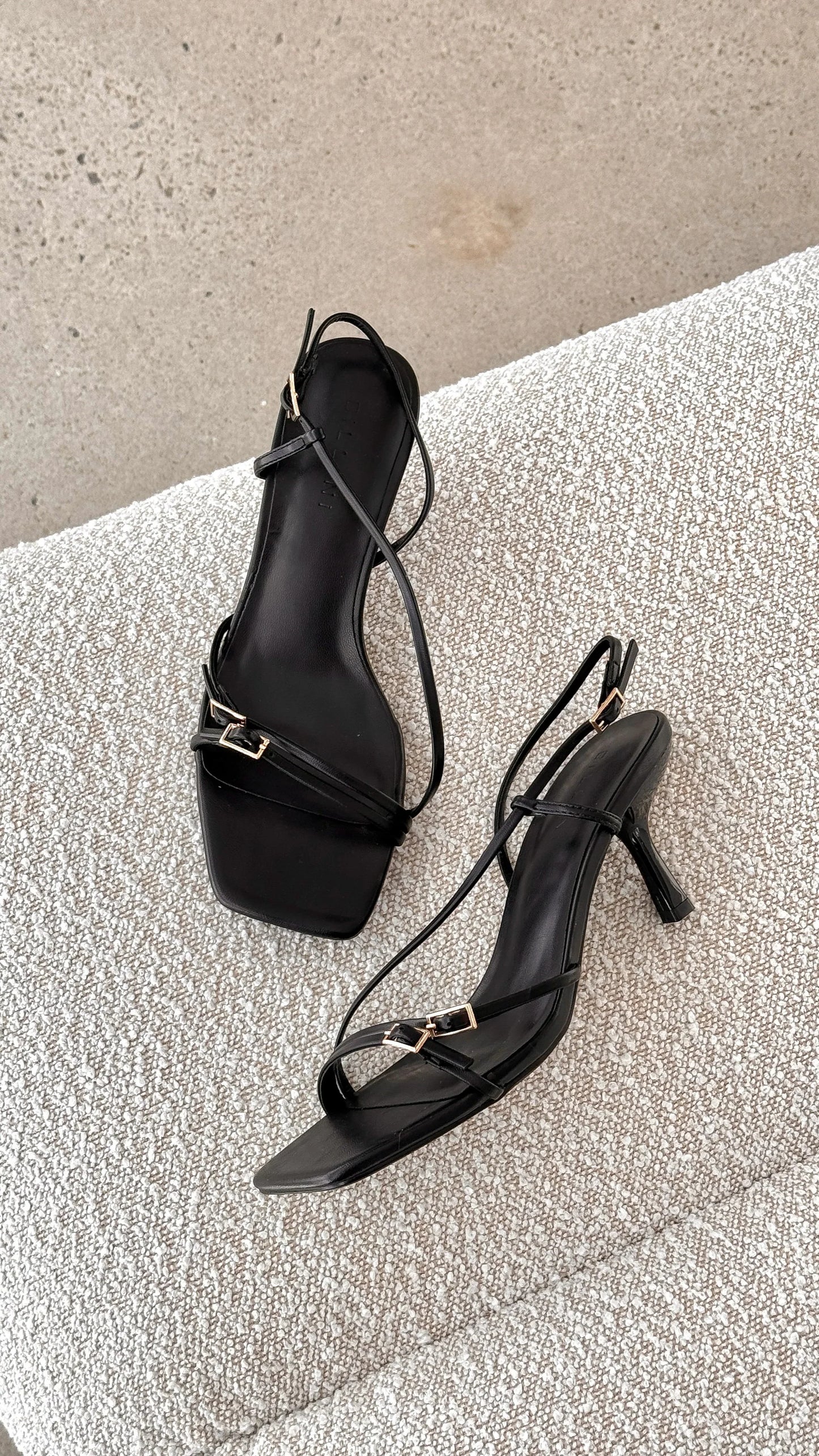 Toshie Heel Black