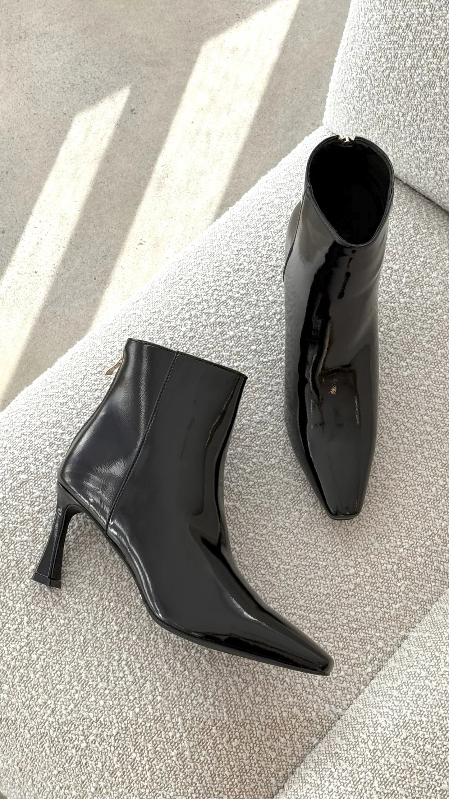 Scotty Boots Black Crinkle Patent