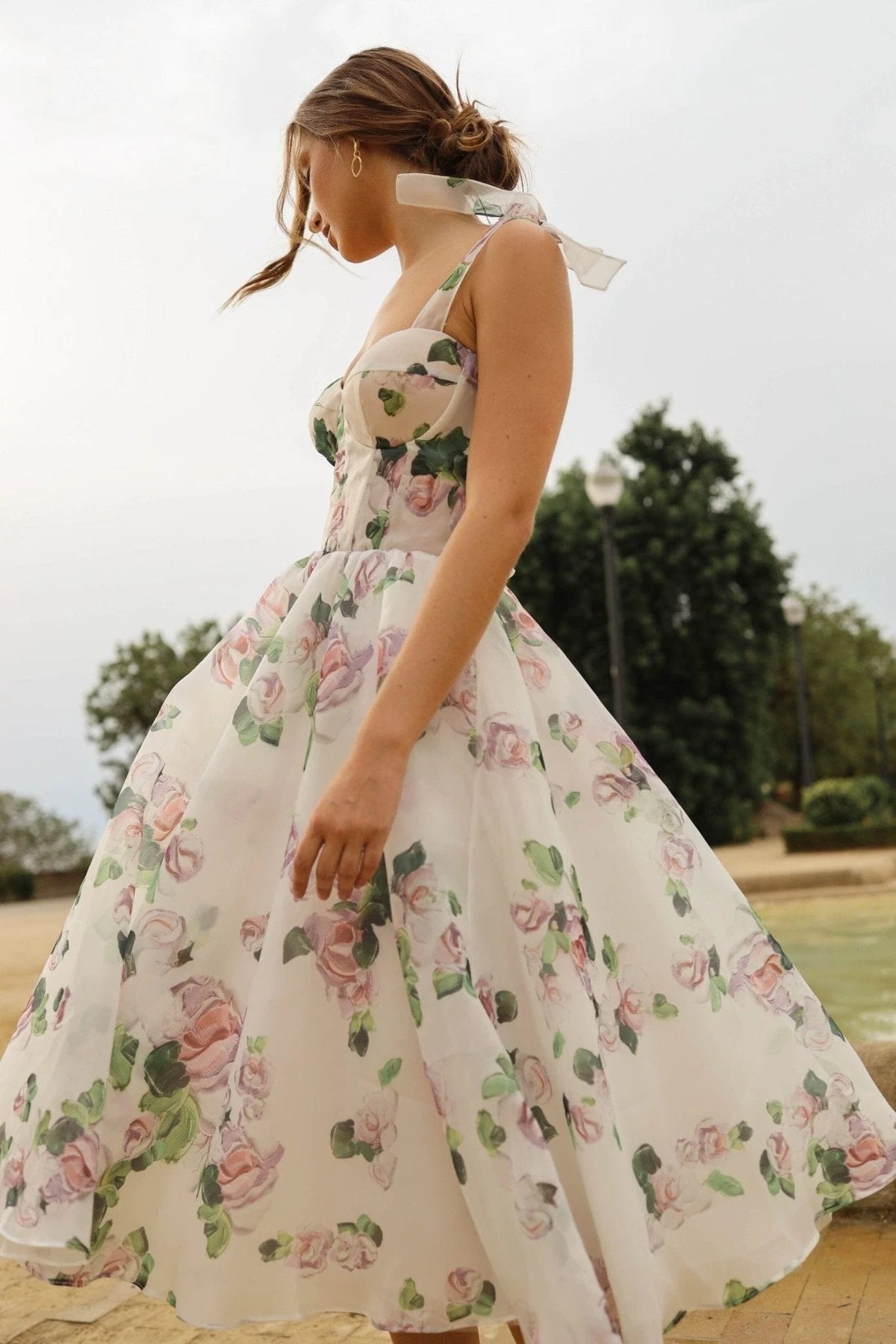 Tender floral midi tie strap dress