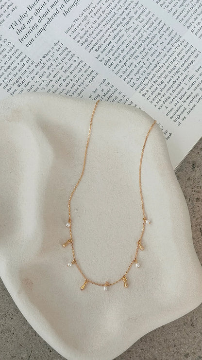 Cassandra Necklace Gold