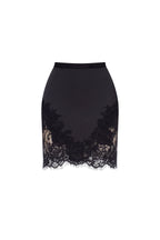 Fitted obsidian mini skirt adorned with lace Parisienne