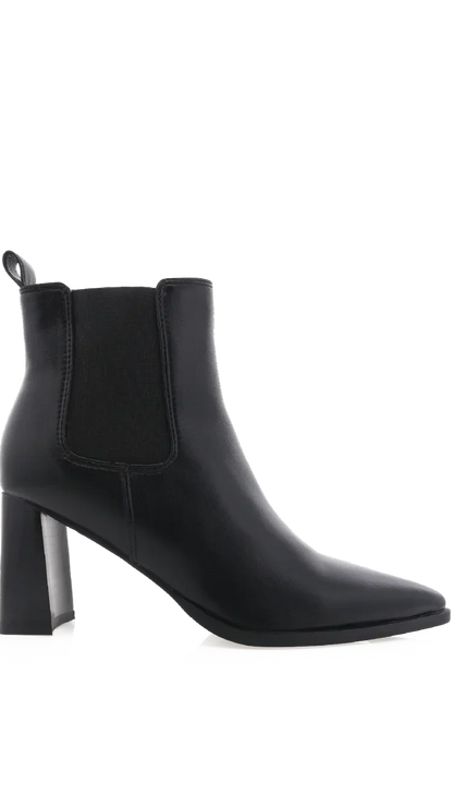 Umiko Boots Black