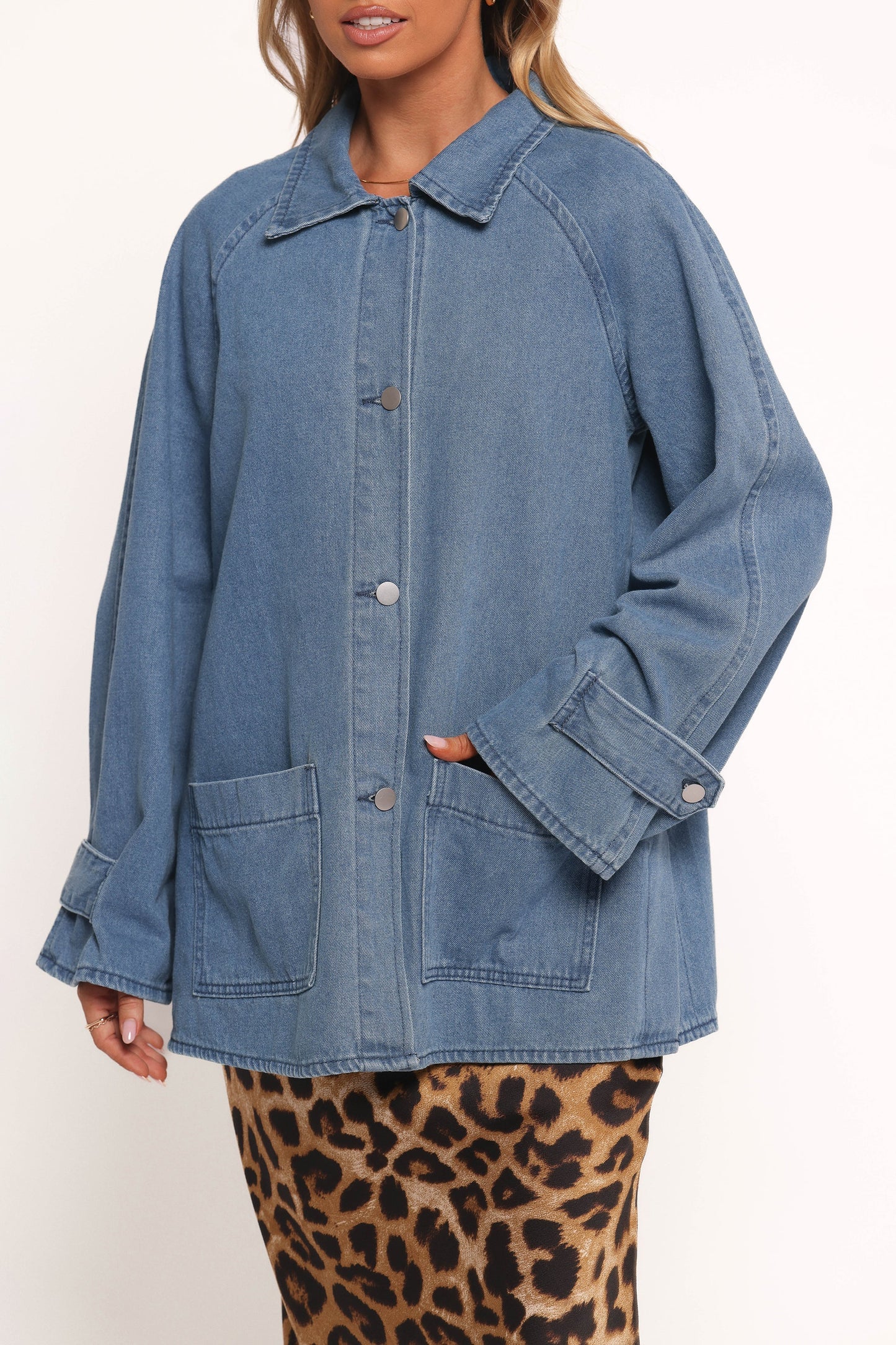 Novan Oversized Shacket Denim