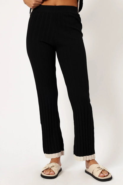 Henrie Knit Set Black Beige